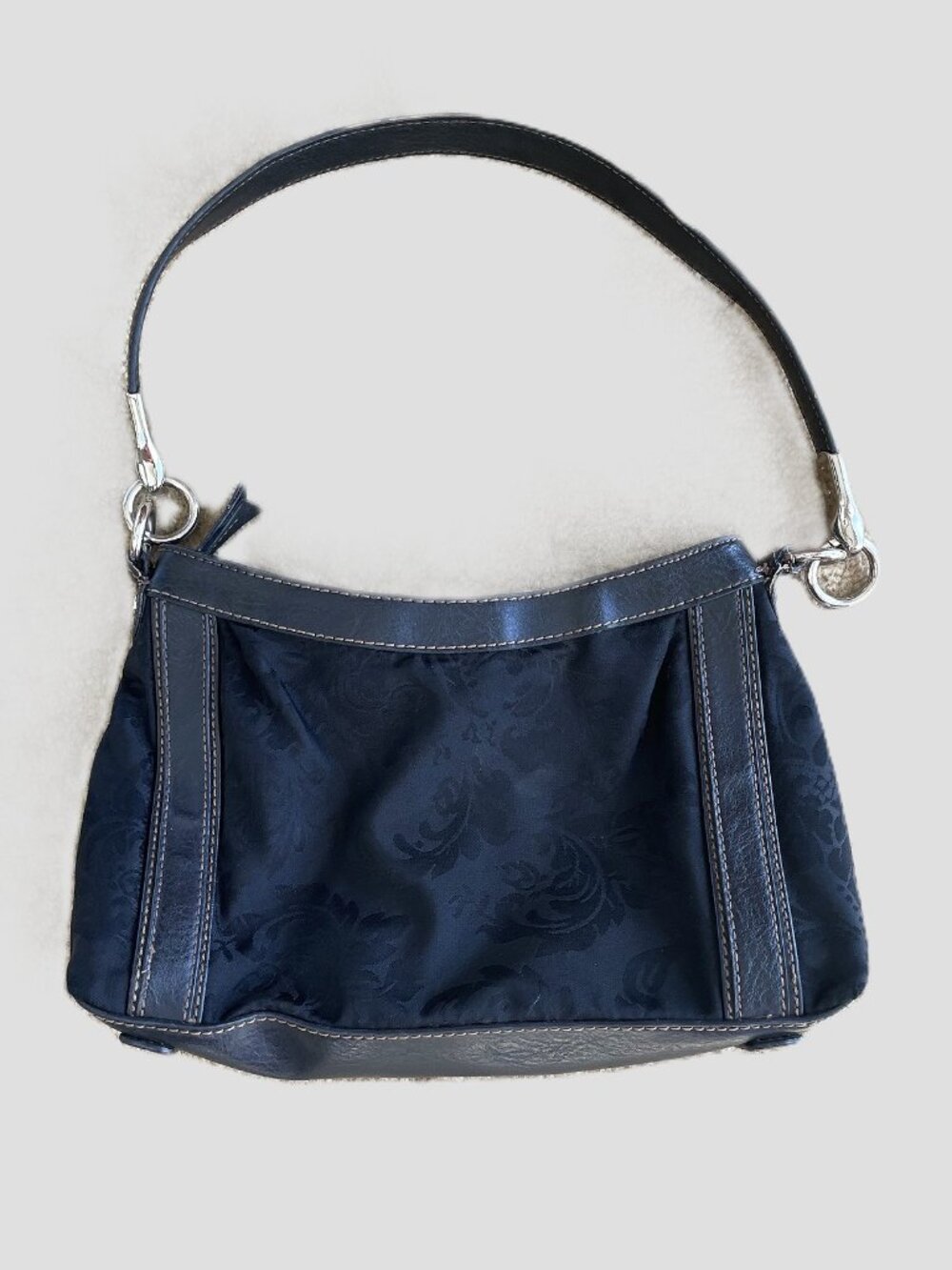 Liz Claiborne Black Shoulder Bag - damask‑like floral